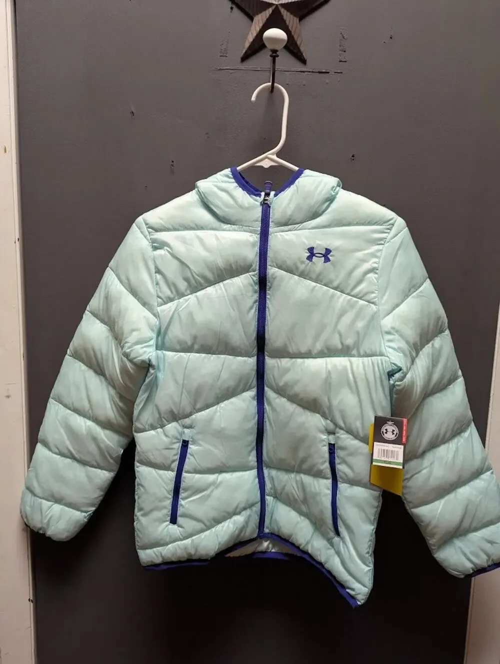 Under Armour Hood Puffer Jacket Long Sleeve Zip Front Slash Pocket aqua blue YLG
